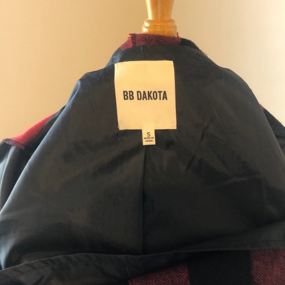 BB Dakota Plaid flannel red and Black jacket - Picture 6 of 8